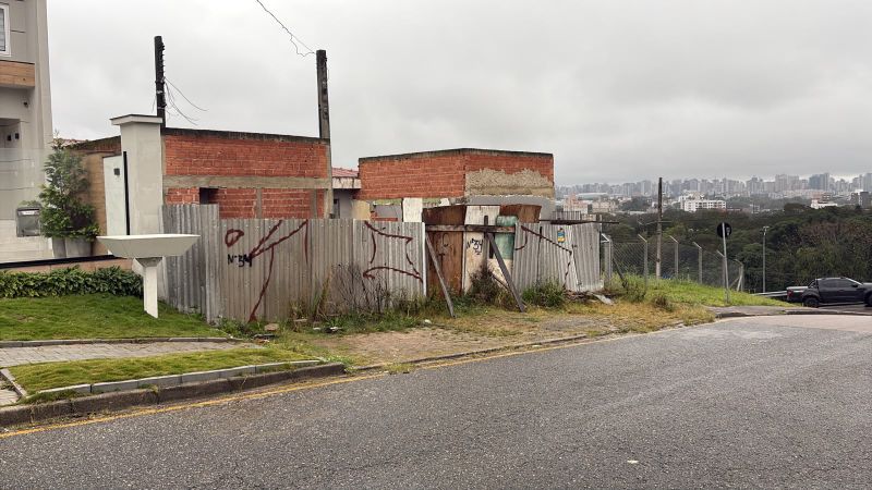 Prédio no Guabirotuba (foto 54 de 80)