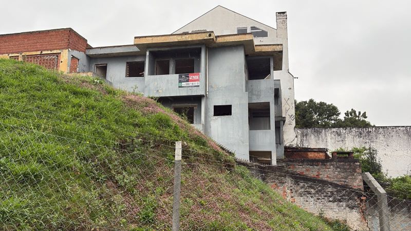 Prédio no Guabirotuba (foto 43 de 80)