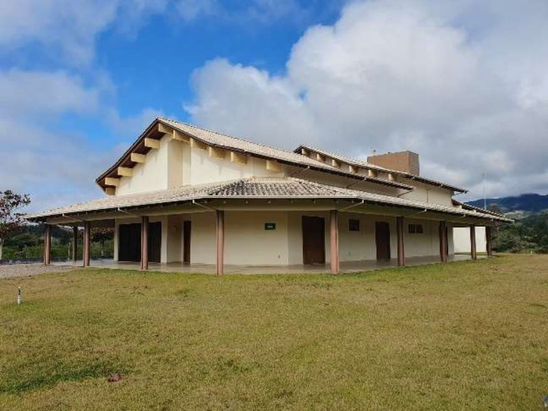 Terreno+Benfeitorias em Imaruí de 239.180,00 m², localizado em Imaruí - SC