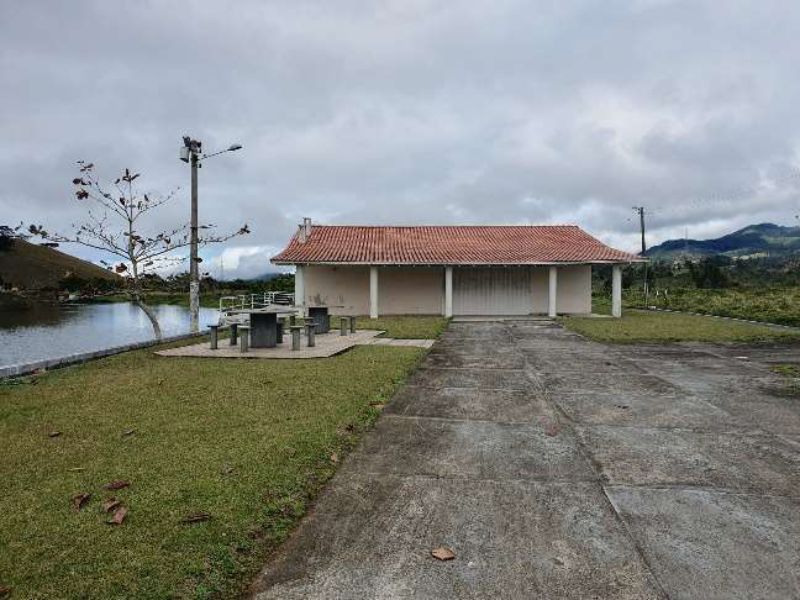 Terreno+Benfeitorias em Imaruí de 239.180,00 m², localizado em Imaruí - SC