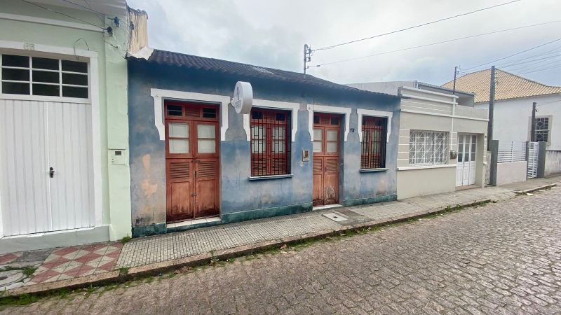 Casa em Laguna, localizado em Laguna - SC
