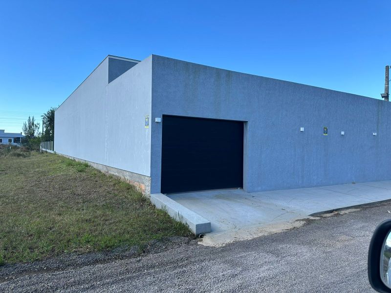 Terreno Urbano com Benfeitorias, localizado em Passo De Torres - SC