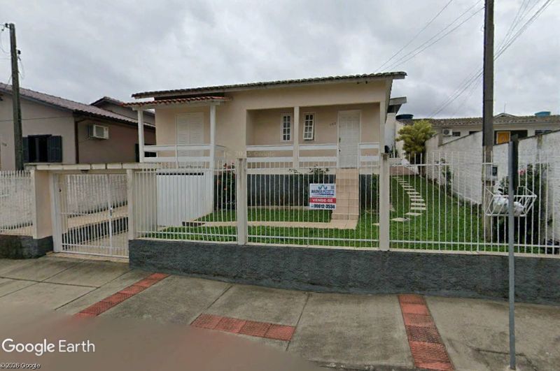 Casa de Alvenaria no B. Preseinde Vargas- Içara, localizado em Içara - SC, bairro Presidente Vargas