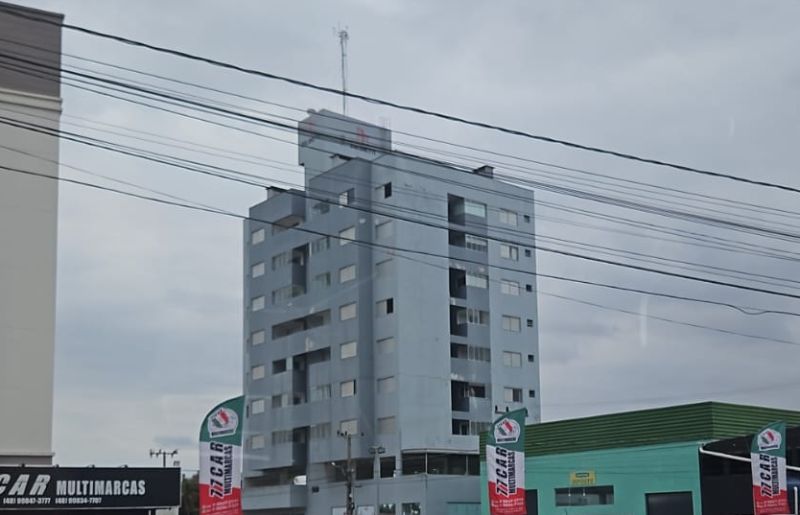 Box de Garagem no Ed. América- Forquilinha, localizado em Forquilhinha - SC, bairro Centro