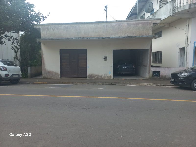 Terreno com Casa Mista em Maracajá, localizado em Maracajá - SC
