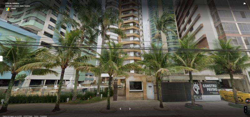 Apartamento com Garagens em Bal. Camboriú, localizado em Balneário Camboriú - SC