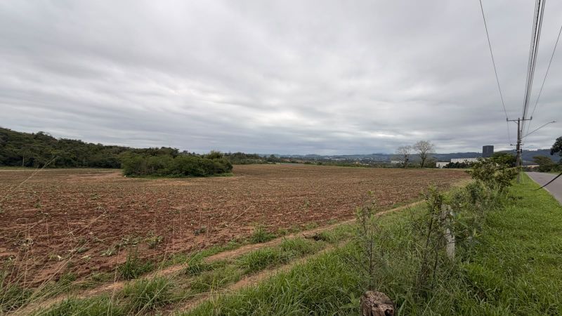 Terreno no Archimedes Naspolini (foto 42 de 47)