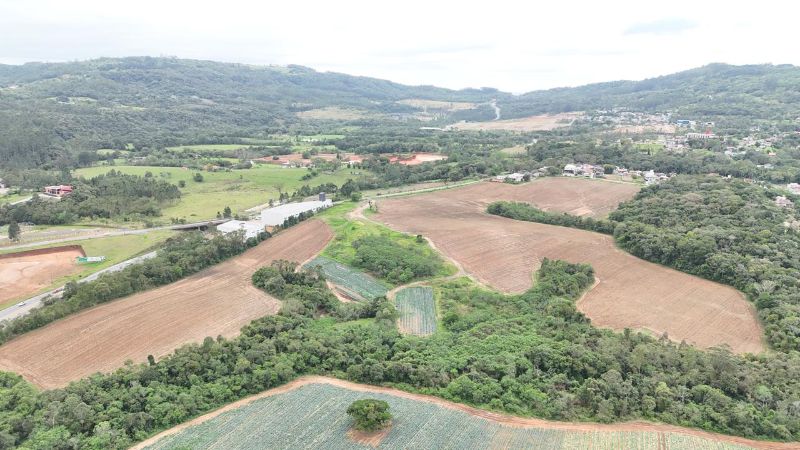 Terreno no Archimedes Naspolini (foto 27 de 47)