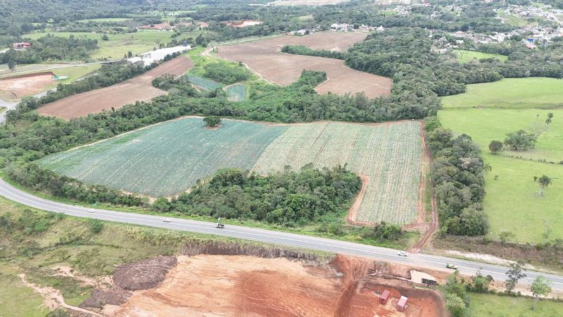 Terreno no Archimedes Naspolini (foto 21 de 47)