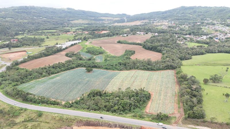 Terreno no Archimedes Naspolini (foto 25 de 47)