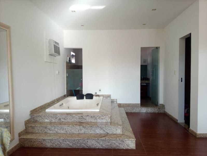CASA E POUSADA OUTEIRO DA GLÓRIA, PORTO SEGURO/BA, localizado em Porto Seguro - BA