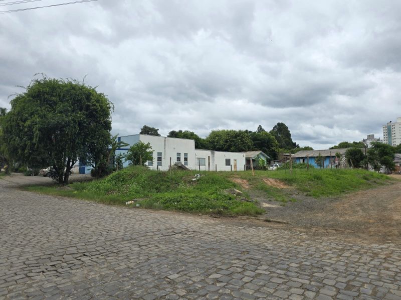 Terreno de esquina 864m², Sagrado , Lages/SC, localizado em Lages - SC