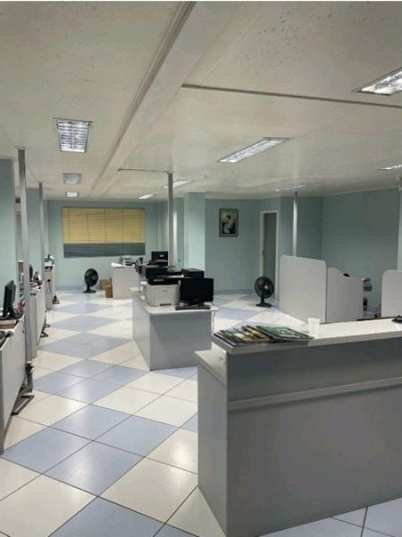Imóvel Urbano, Sala Comercial 330m², Lages - SC, localizado em Lages - SC, bairro Coral