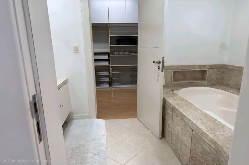 Imóvel Urbano, Terreno e Casa, Centro, Lages-SC, localizado em Lages - SC, bairro Centro
