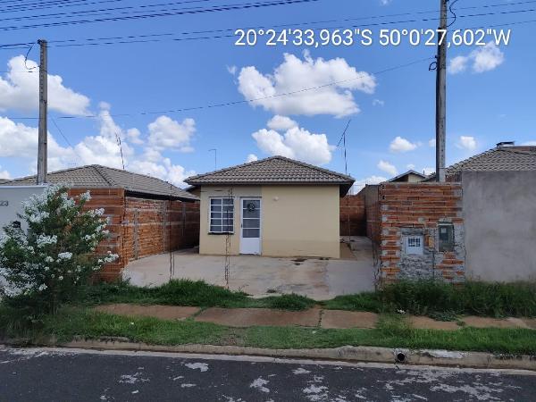 Casa, 45,47 m2 de área total, 45,47 m2 de área pri.