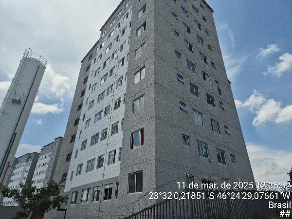 Apartamento, 60,98 m2 de área total, 40,2 m2 de ár.