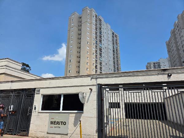 Apartamento, 105,81 m2 de área total, 48,54 m2 de.