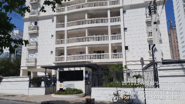 Apartamento, 456,52 m2 de área total, 323,41 m2 de.