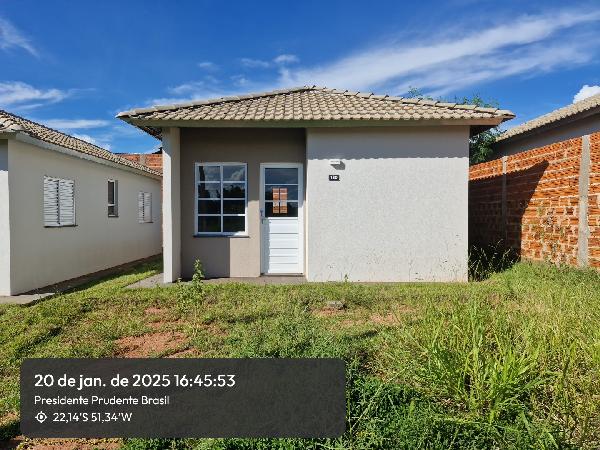 Casa, 43,85 m2 de área total, 43,85 m2 de área pri.
