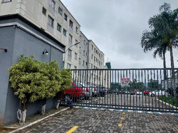 Apartamento, 87,33 m2 de área total, 57,77 m2 de á.