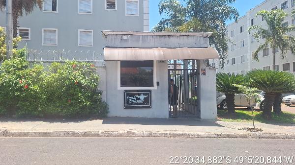 Apartamento, 87,08 m2 de área total, 47,34 m2 de á.