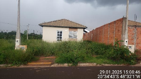 Casa, 43,92 m2 de área total, 43,92 m2 de área pri.