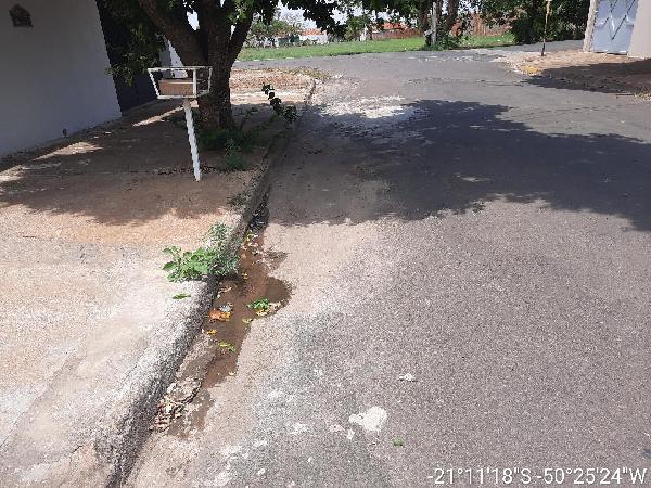 Casa, 143,75 m2 de área total, 143,75 m2 de área p.