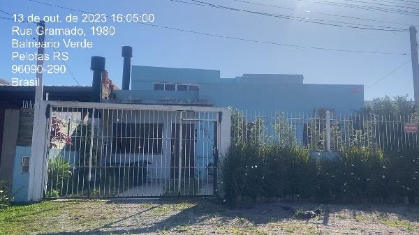 Casa, 77,38 m2 de área privativa, 157,85m2 de área.