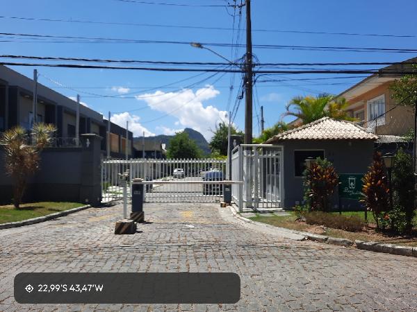 Casa, 344 m2 de área privativa, 360m2 de área do t.