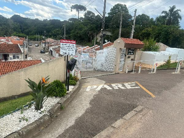 Casa, 42 m2 de área total, 42 m2 de área privativa.