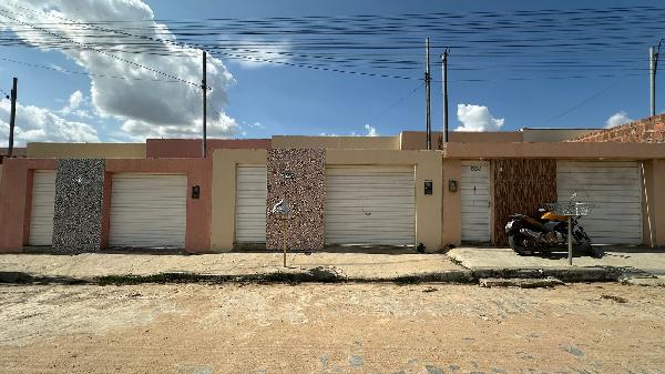 Casa, 68,69 m2 de área total, 68,69 m2 de área pri.