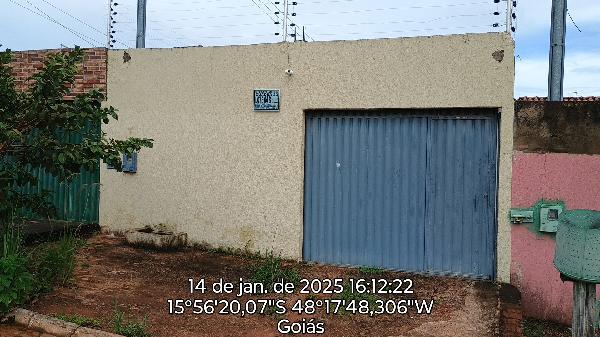 Casa, 90 m2 de área total, 64 m2 de área privativa.