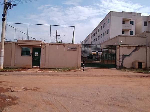 Apartamento, 45,95 m2 de área privativa, 2 qts, wc.