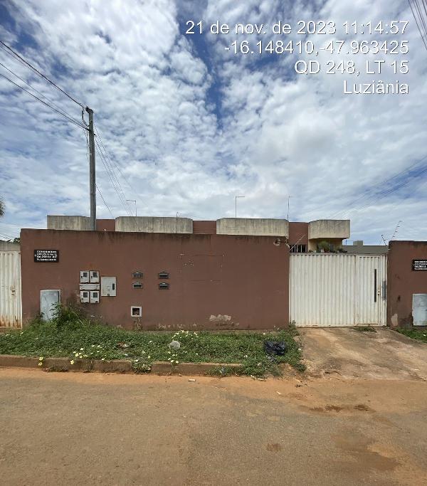 Apartamento, 65,73 m2 de área privativa, 2 qts, wc.