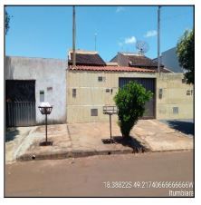 Casa, 70 m2 de área privativa, 180m2 de área do te.