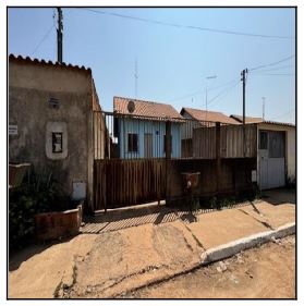 Casa, 51 m2 de área privativa, 183,59m2 de área do.