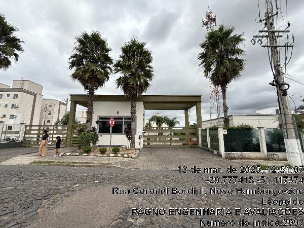 Apartamento, 89,92 m2 de área total, 40,23 m2 de, localizado em Porto Alegre - RS