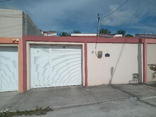 Casa, 73,5 m2 de área total, 73,5 m2 de área priv, localizado em Fortaleza - CE