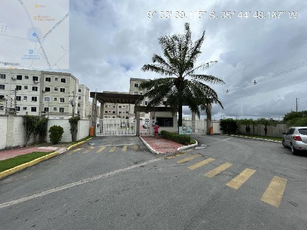 Apartamento, 93,31 m2 de área total, 40,28 m2 de, localizado em Maceió - AL