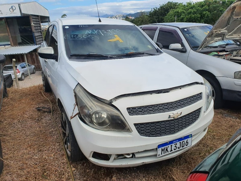 AUTOMÓVEL I/CHEVROLET AGILE LT Ano: 2012/2013