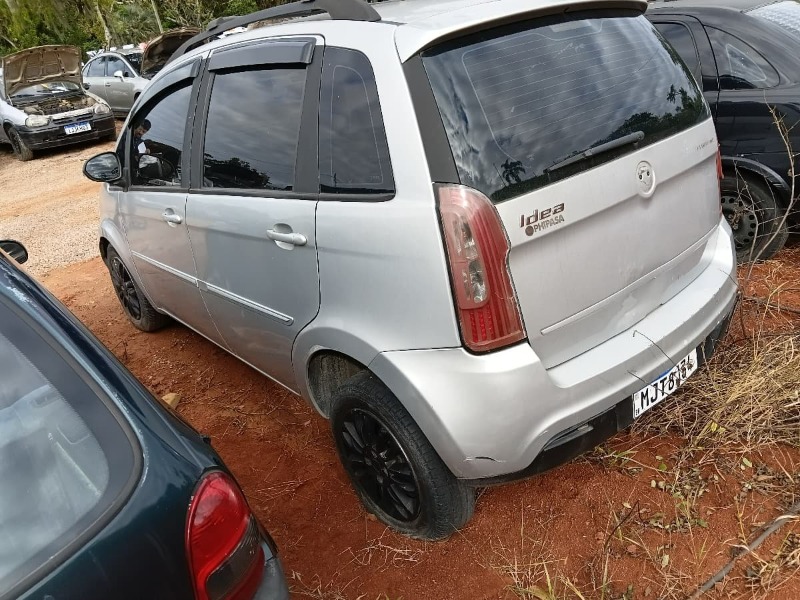 AUTOMÓVEL FIAT/IDEA ATTRACTIVE 1.4 Ano: 2012/2012