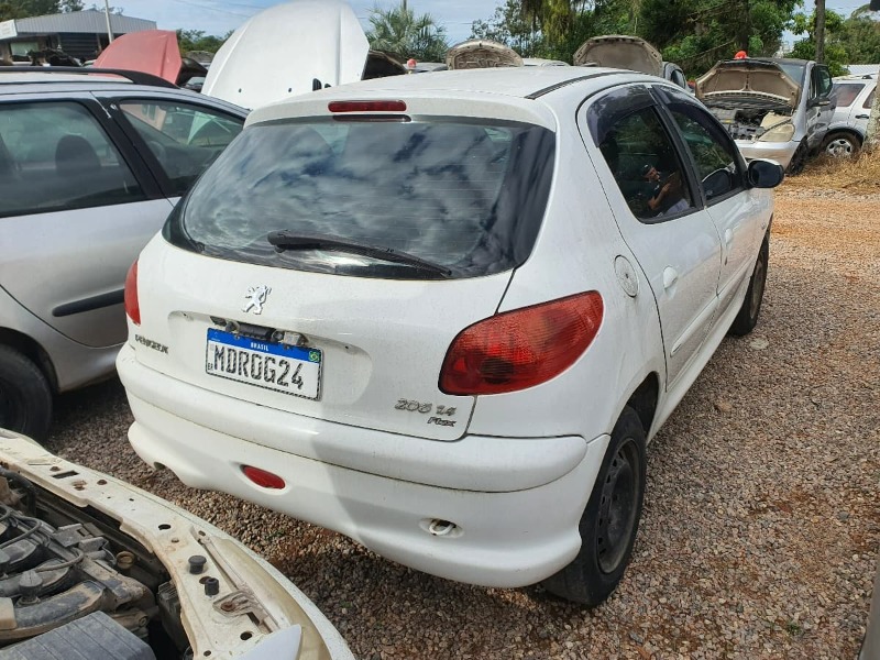 AUTOMÓVEL PEUGEOT/206 14 PRESEN FX Ano: 2007/2008