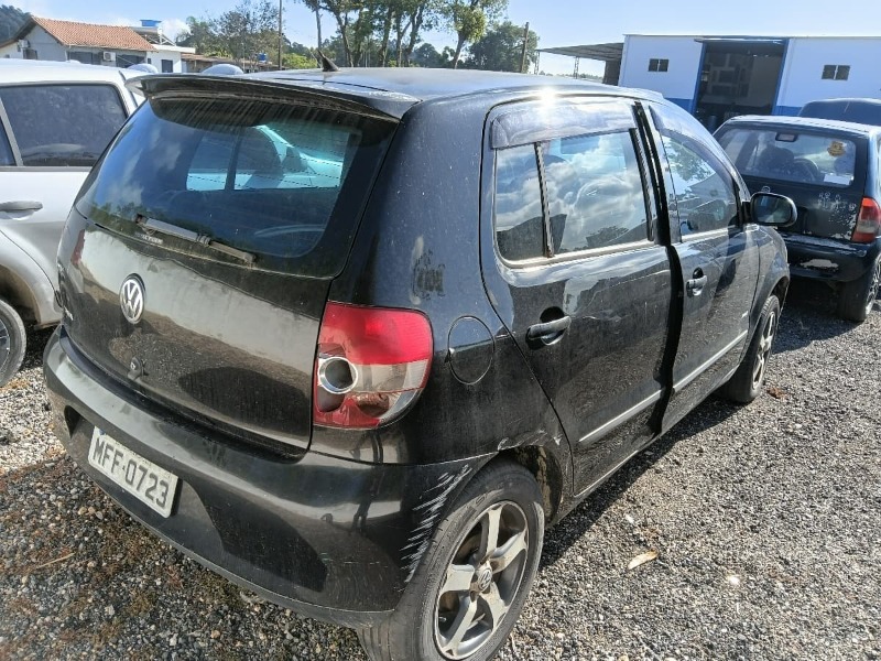 AUTOMÓVEL VW/FOX 1.0 Ano: 2008/2008