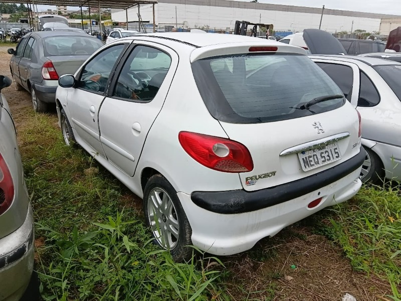 AUTOMÓVEL PEUGEOT/206 14 PRESEN FX Ano: 2008/2008