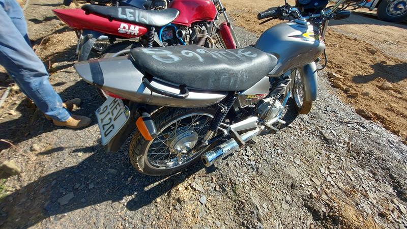 MOTOCICLETA HONDA/CG 125 TITAN ES Ano: 2000/2001