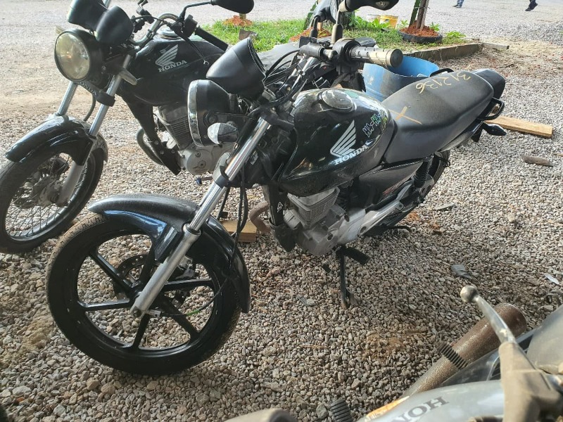 MOTOCICLETA HONDA/CG 150 TITAN ESD Ano: 2005/2005