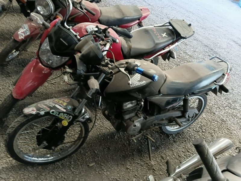 MOTOCICLETA HONDA/CG 150 TITAN KS Ano: 2004/2004