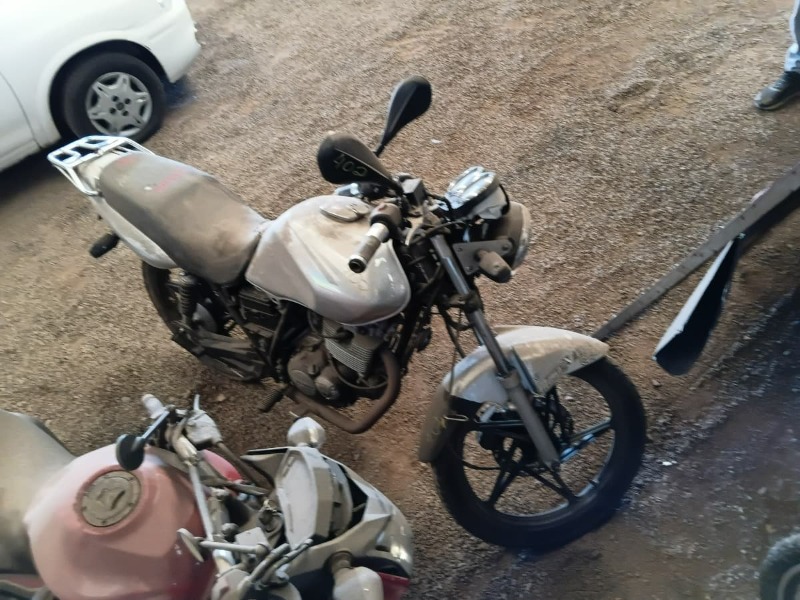 MOTOCICLETA JTA/SUZUKI EN125 YES Ano: 2009/2010