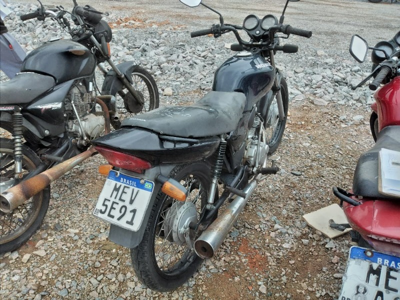 MOTOCICLETA HONDA/CG 125 FAN Ano: 2005/2005