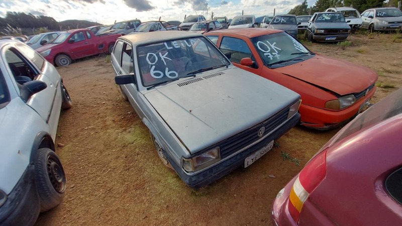 SUCATA VW/GOL CL Ano: 1987/1988